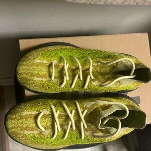 YEEZY BOOST 380 9.5 US
